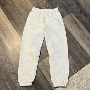 Aritzia TNA Cozy Fleece Boyfriend Basic Sweatpants - H. Cloud White (NEVER WORN)